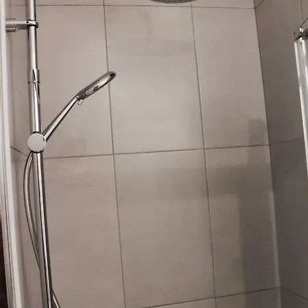 Duplex Acces Jacuzzi Illimite Z Apartment Villedieu-les-Poeles-Rouffigny Exterior photo